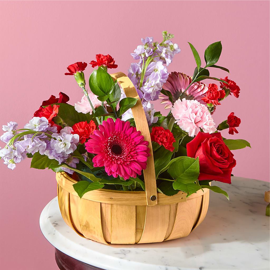 Pink Picnic Basket – Oak Creek Florist, Concord CA