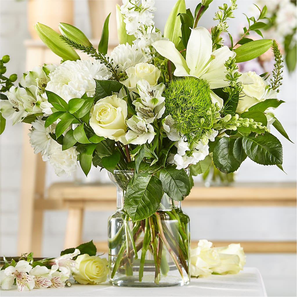 Classic Ivory – A Florist Original – Oak Creek Florist, Concord CA
