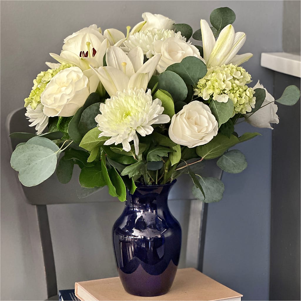 Snowy Dreams Bouquet –  Oak Creek Florist, Concord CA