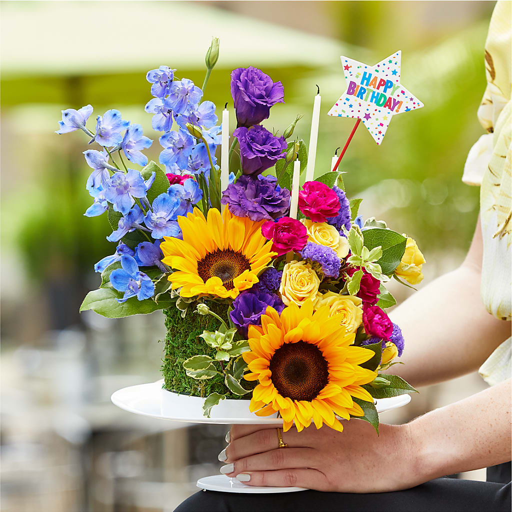 Star of the Day Floral Cake –  Oak Creek Florist, Concord CA