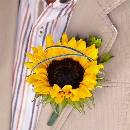 Free Spirit Boutonniere –  Oak Creek Florist, Concord CA