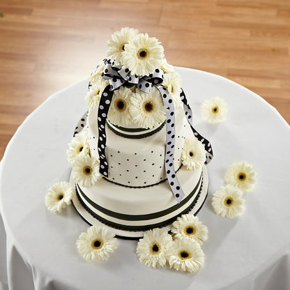Simple Sophistication Cake Décor –  Oak Creek Florist, Concord CA
